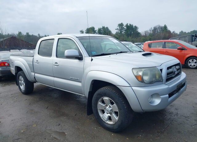 2010 TOYOTA Tacoma