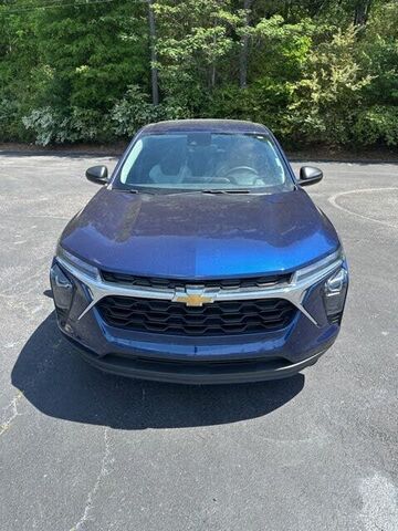 2024 CHEVROLET Trax