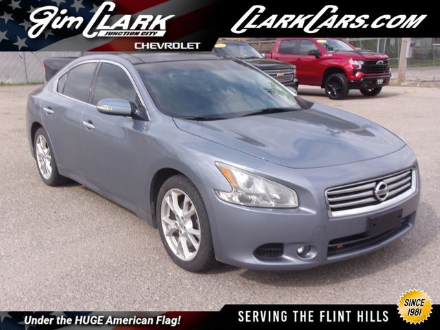 2012 NISSAN Maxima