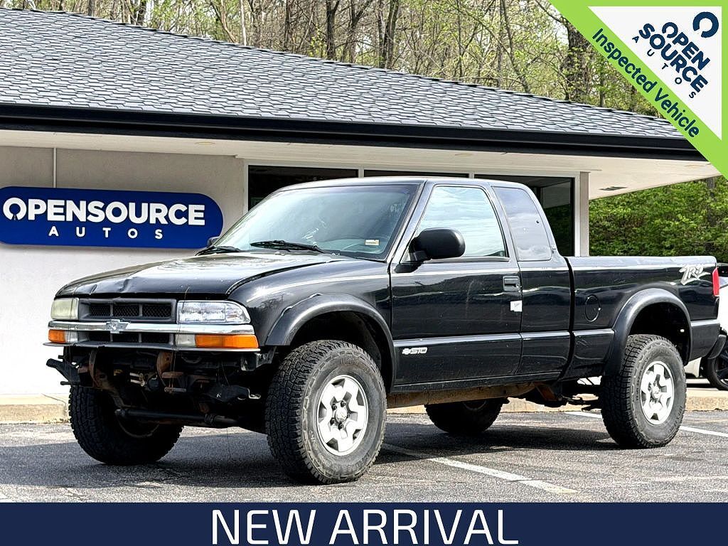 2003 CHEVROLET S-10 Pickup