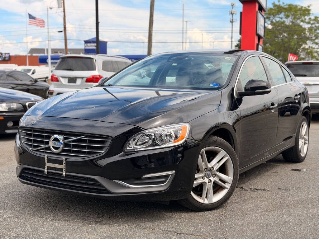 2015 VOLVO S60