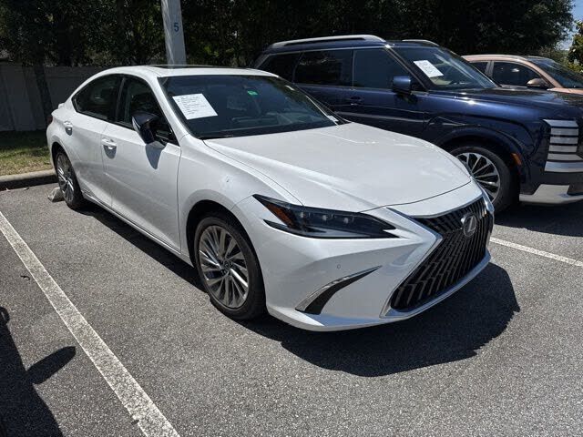 2022 LEXUS ES