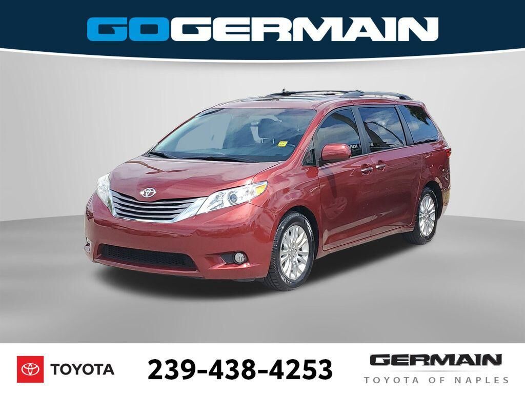 2016 TOYOTA Sienna