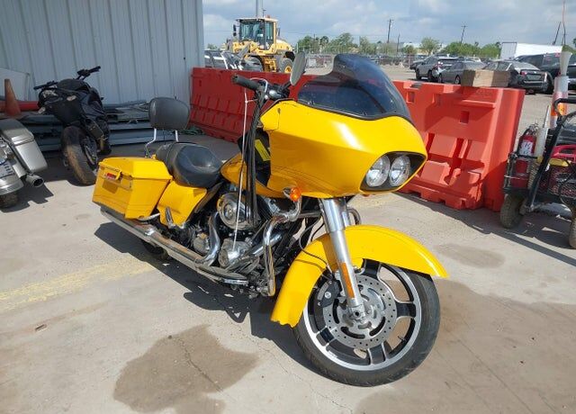2012 HARLEY DAVIDSON Road Glide Custom 103