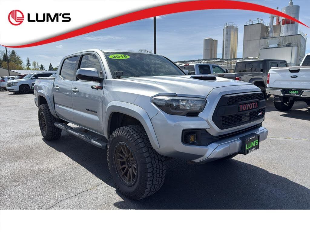 2018 TOYOTA Tacoma