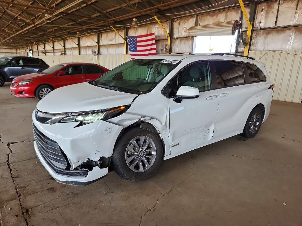 2021 TOYOTA Sienna