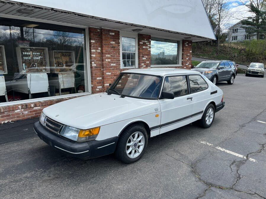 1991 SAAB 900