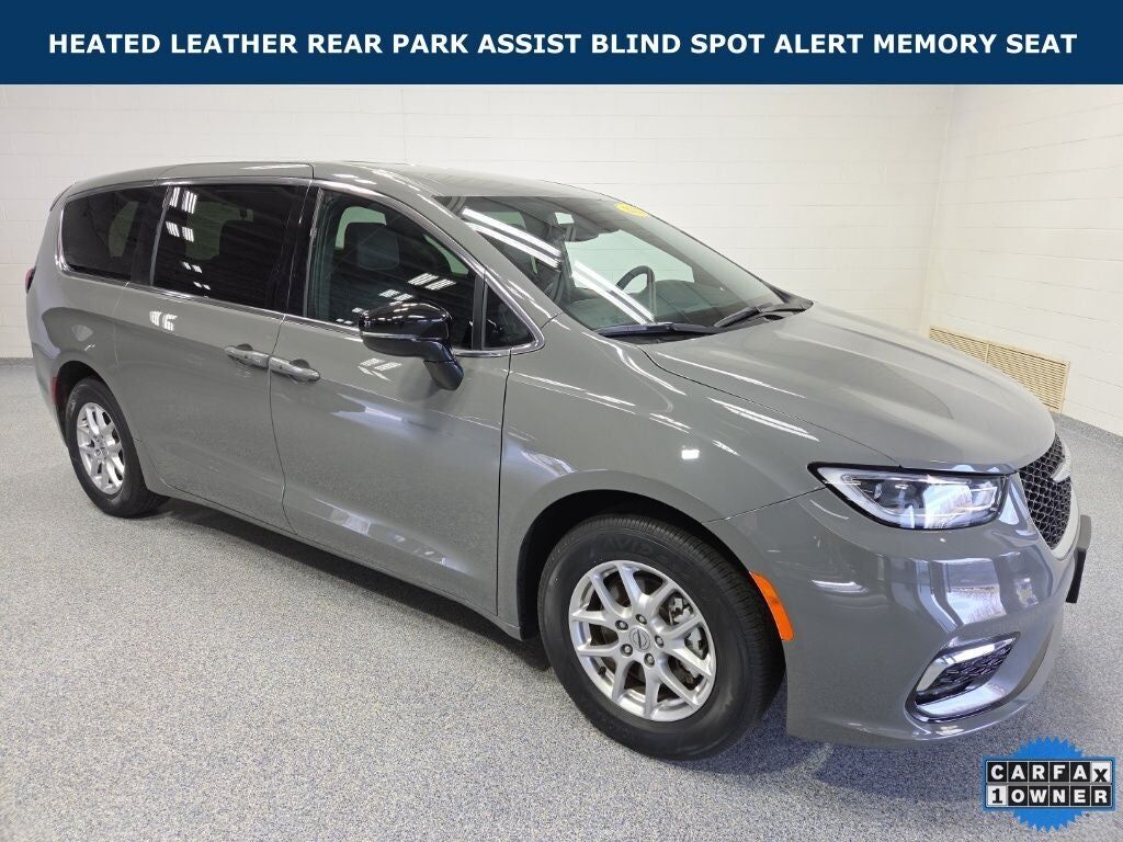 2025 CHRYSLER Pacifica