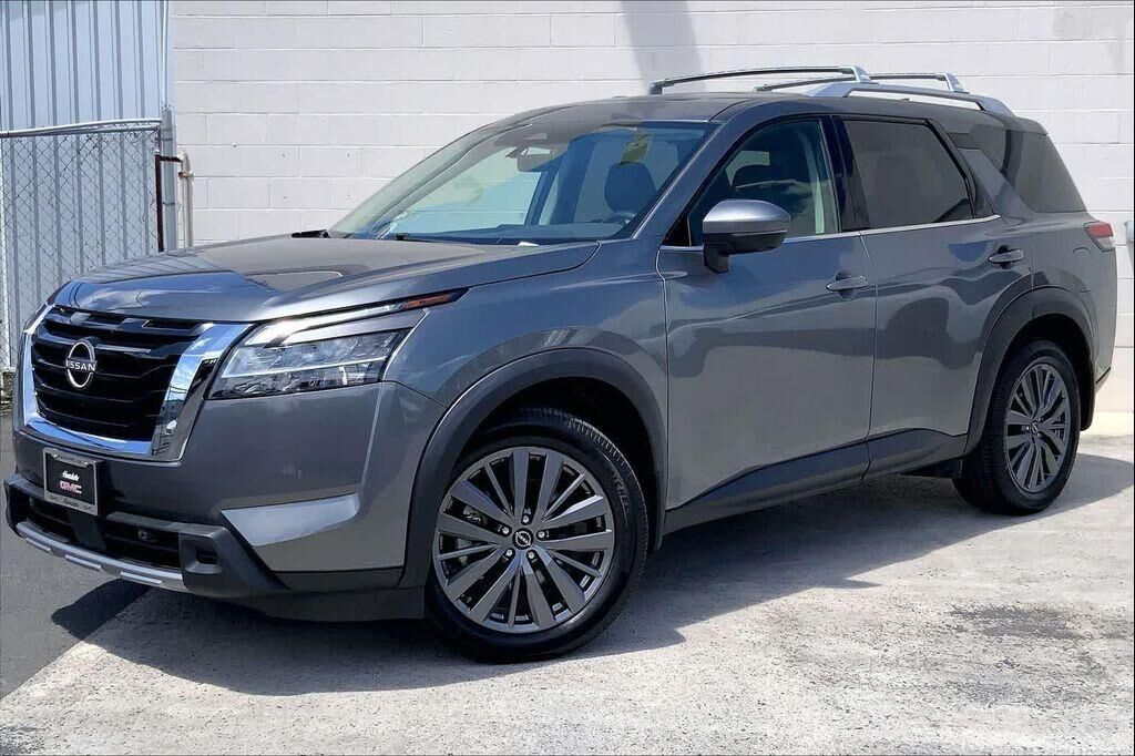 2023 NISSAN Pathfinder