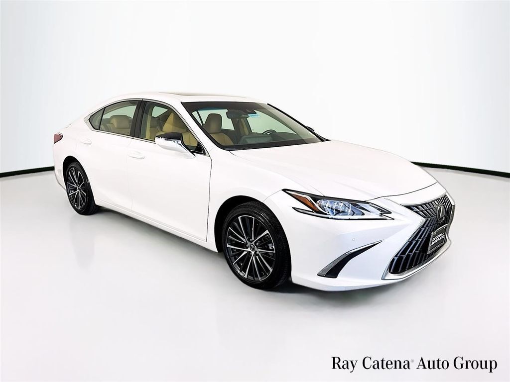 2025 LEXUS ES