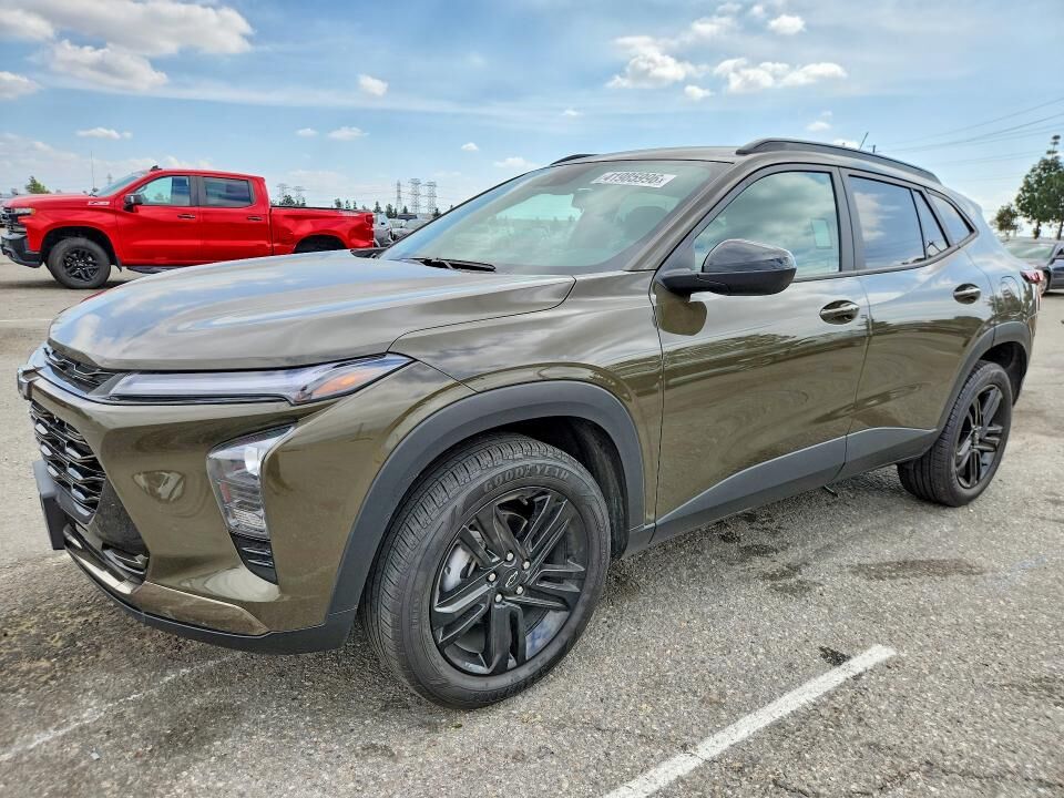 2024 CHEVROLET Trax