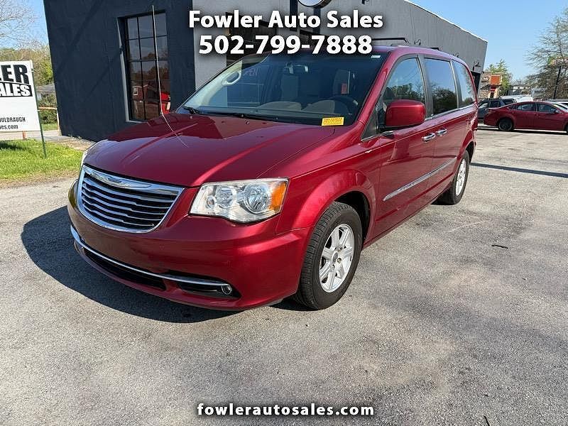 2012 CHRYSLER Town and Country