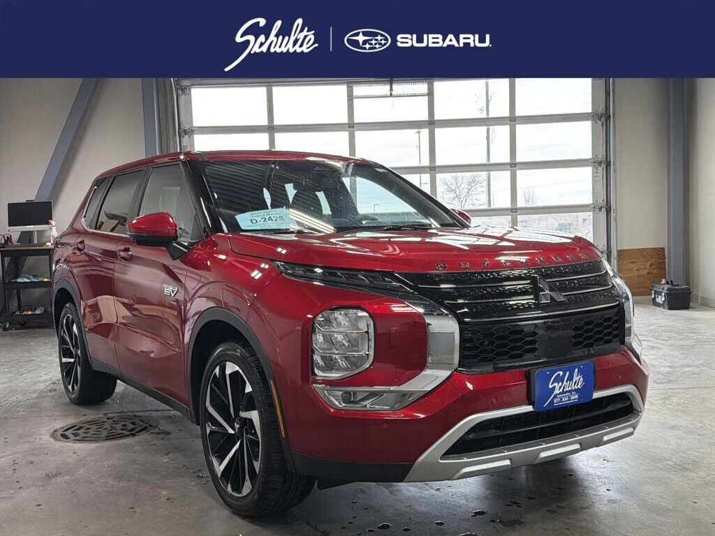 2025 MITSUBISHI Outlander