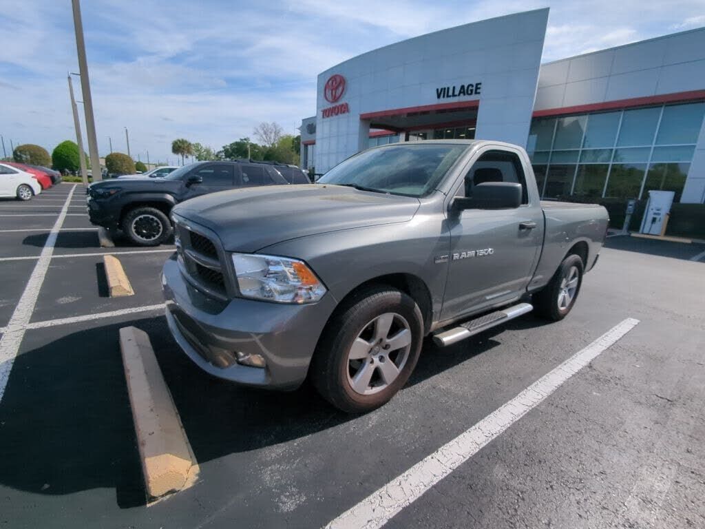 2012 DODGE Ram