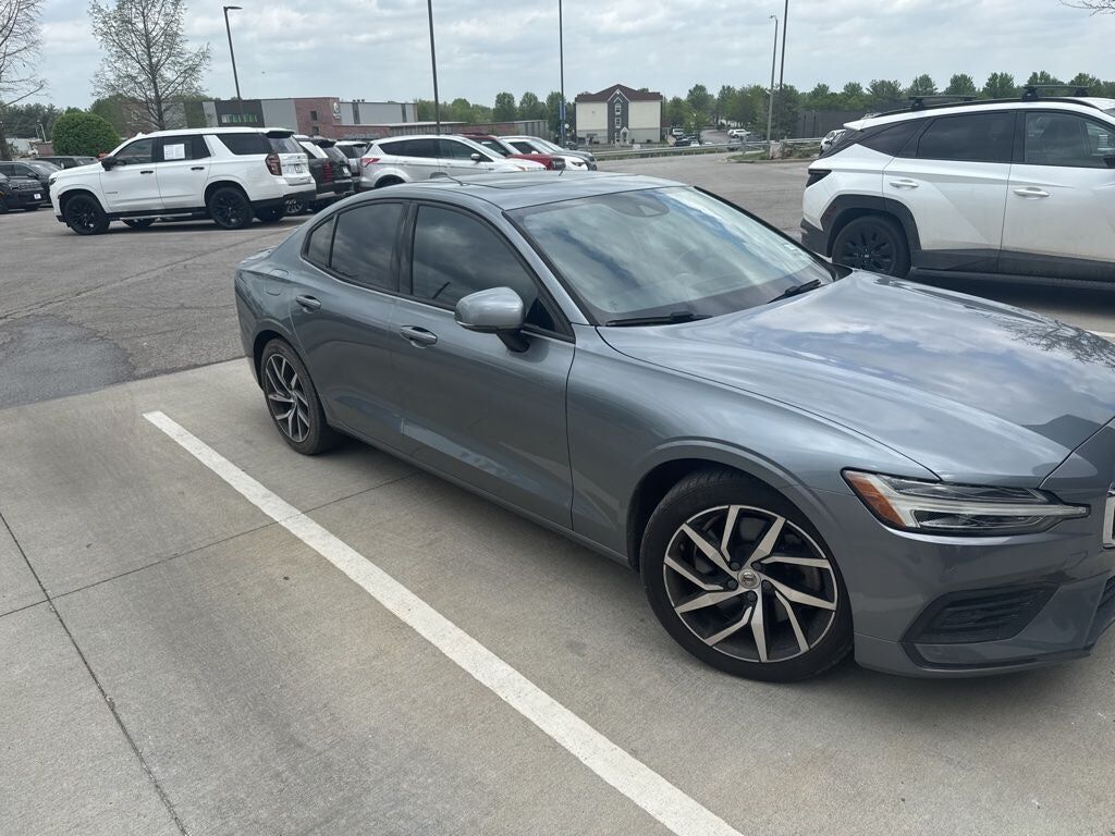 2019 VOLVO S60