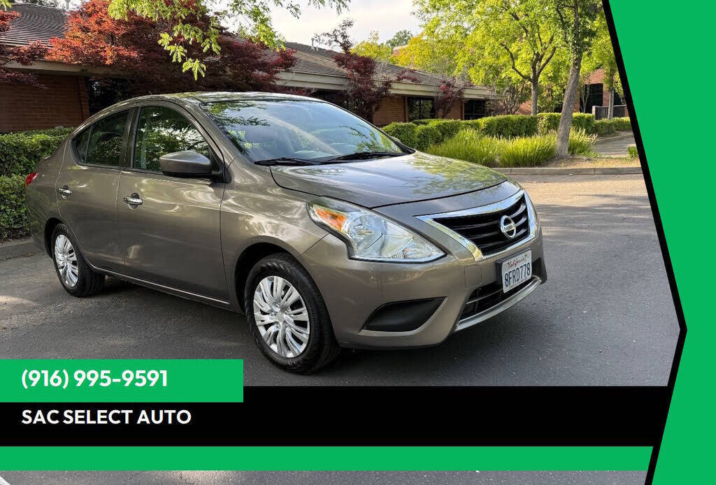 2016 NISSAN Versa