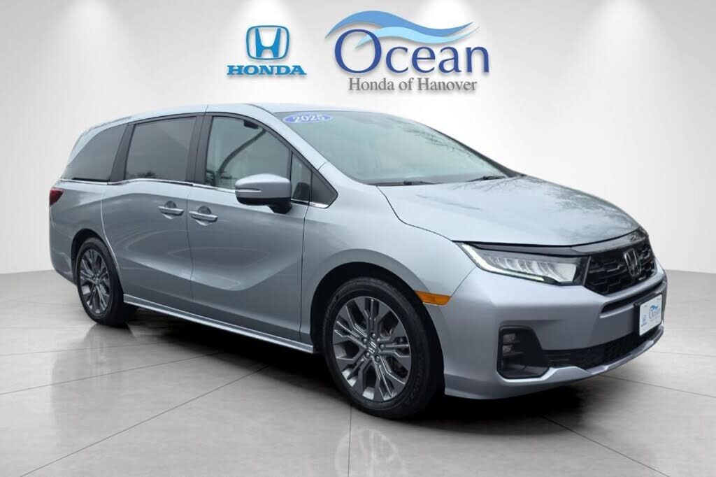 2025 HONDA Odyssey
