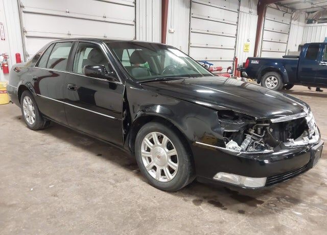 2010 CADILLAC DTS