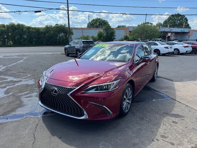 2021 LEXUS ES