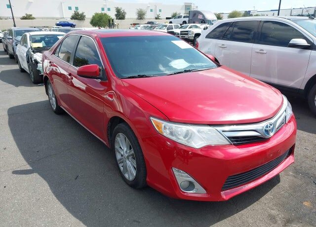 2013 TOYOTA Camry