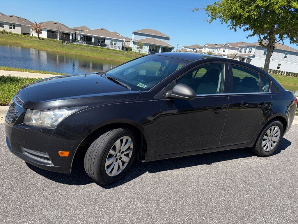 2011 CHEVROLET Cruze