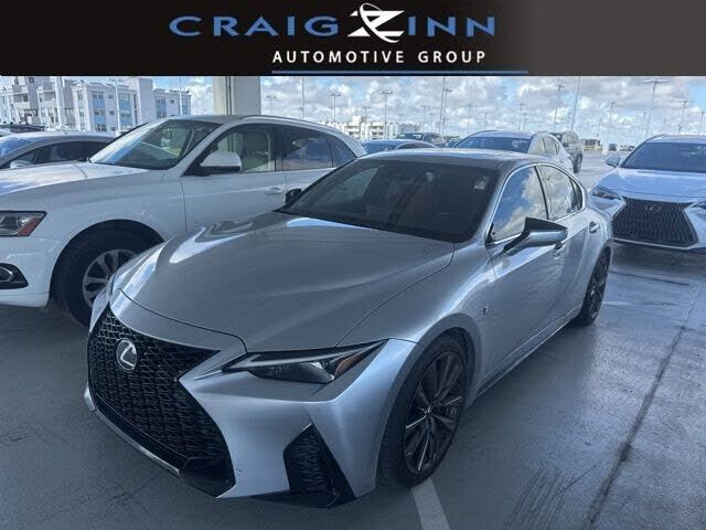 2022 LEXUS IS