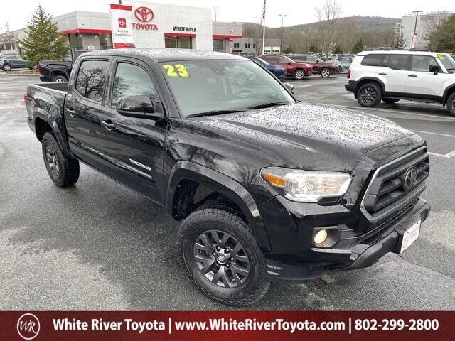 2023 TOYOTA Tacoma