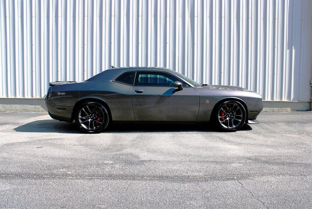 2021 DODGE Challenger