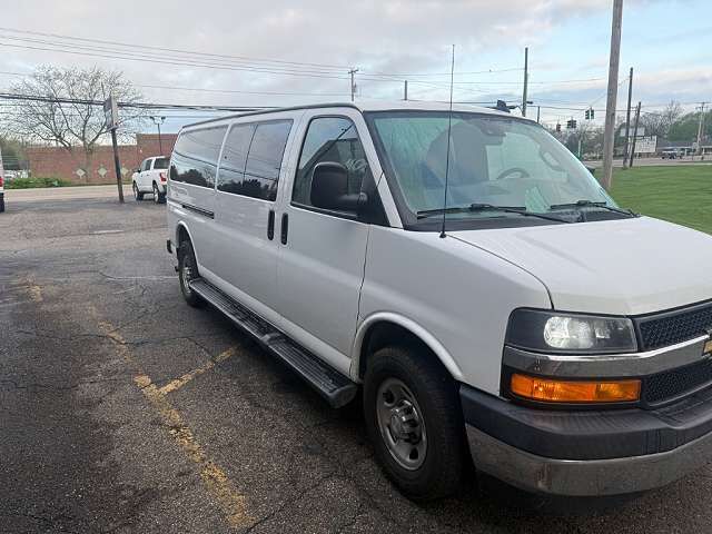 2020 CHEVROLET Express
