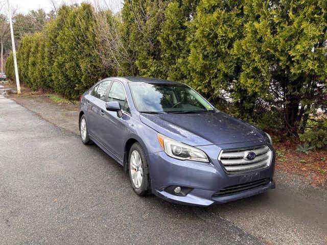 2017 SUBARU Legacy