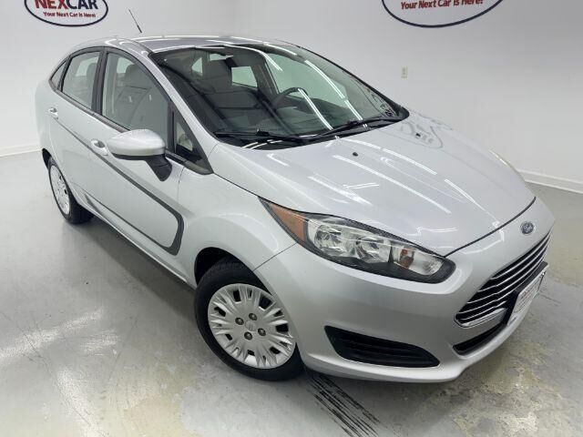 2015 FORD Fiesta