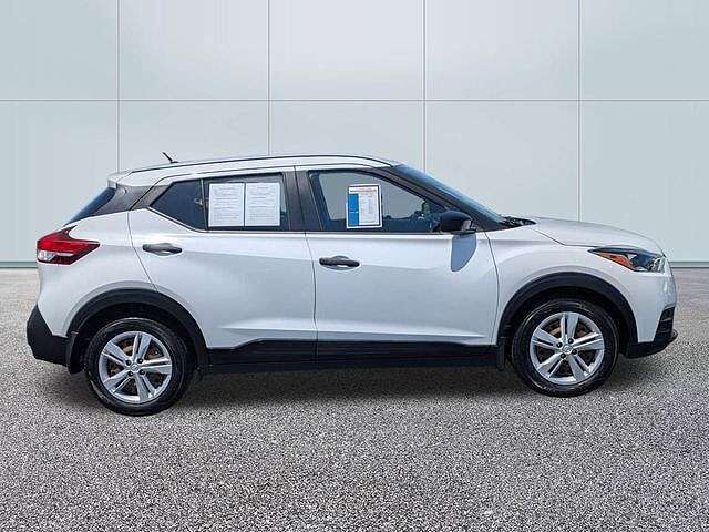 2020 NISSAN Kicks