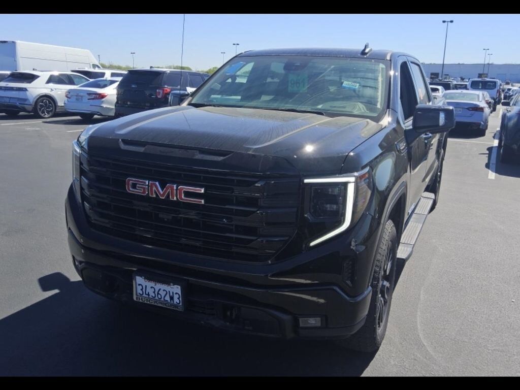 2023 GMC Sierra