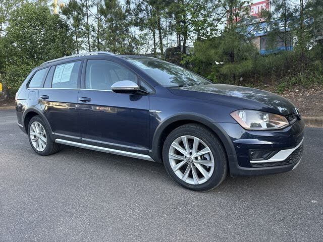 2017 VOLKSWAGEN Golf Alltrack