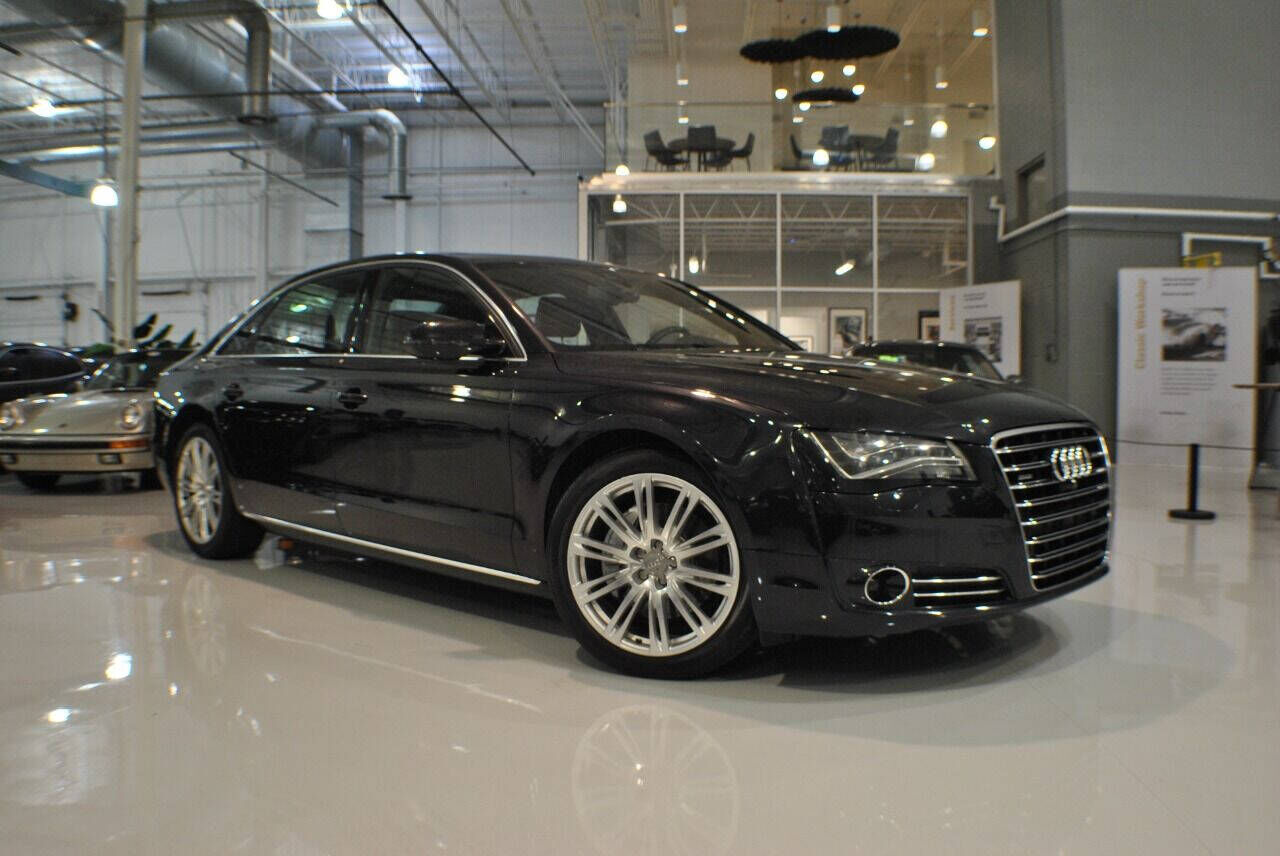 2013 AUDI A8