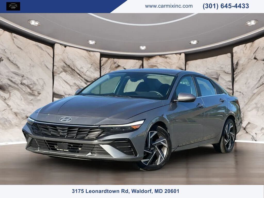 2024 HYUNDAI Elantra