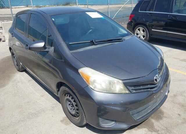 2013 TOYOTA Yaris