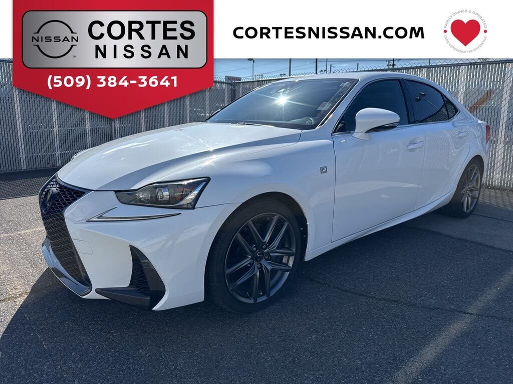 2017 LEXUS IS