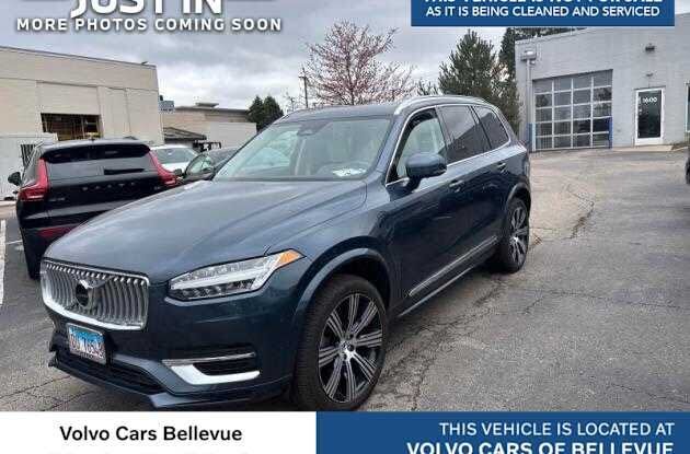 2023 VOLVO XC90