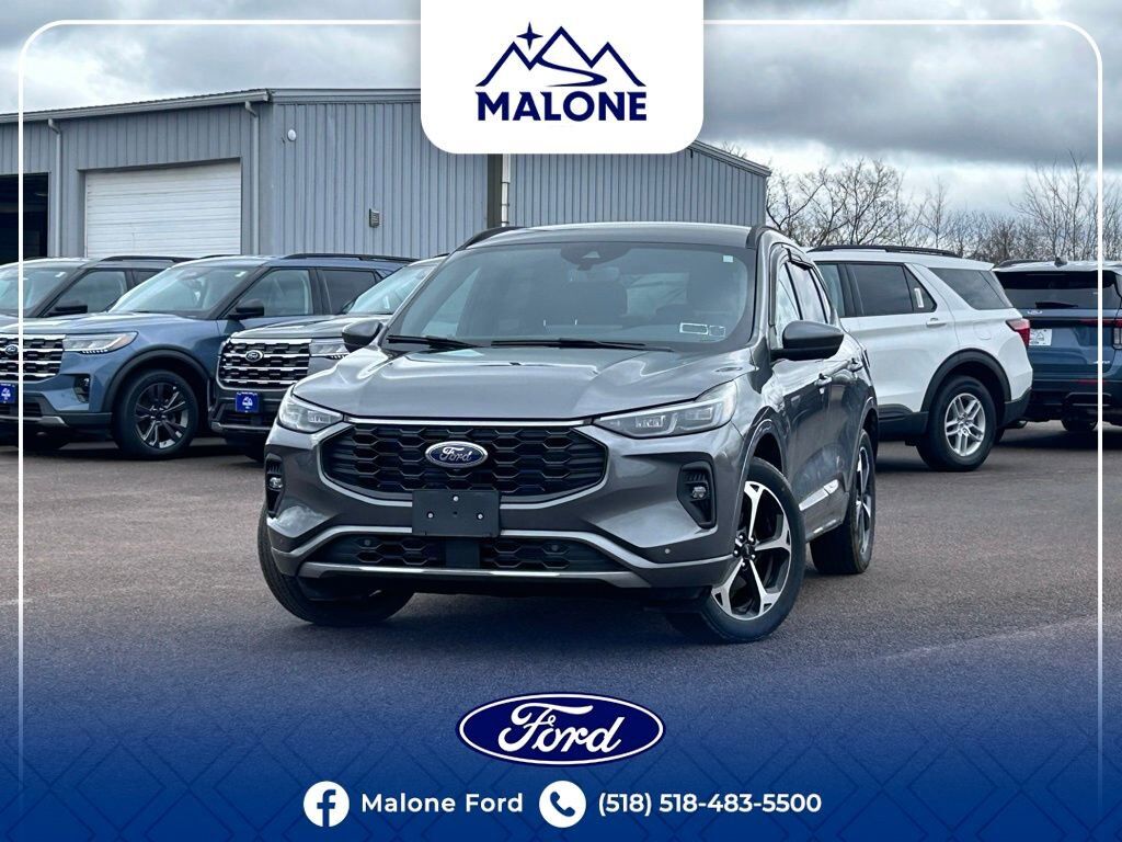 2024 FORD Escape