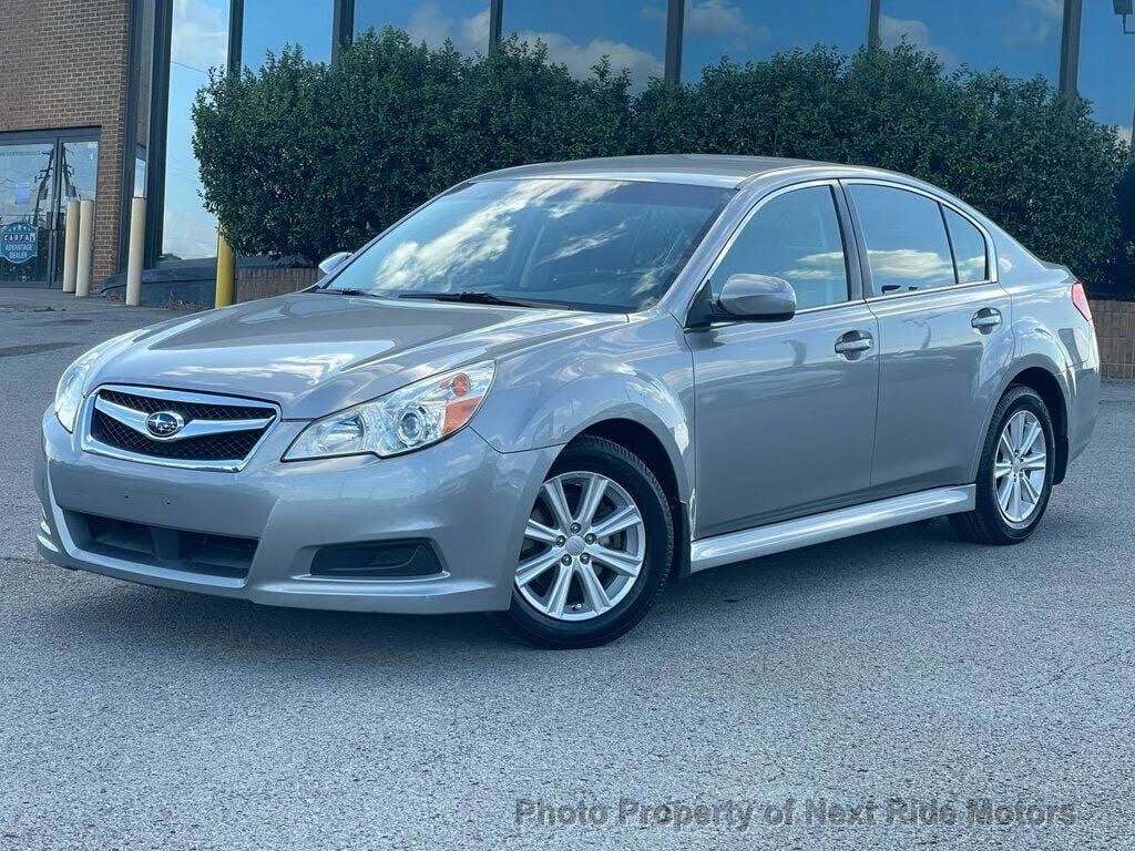 2011 SUBARU Legacy