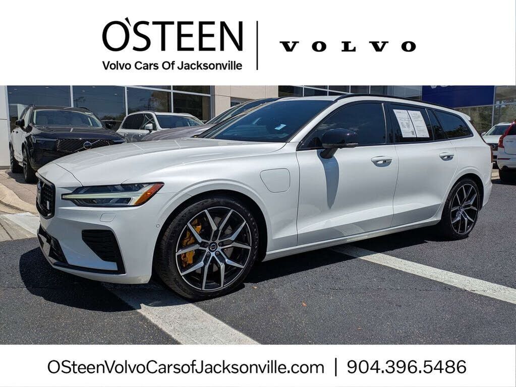 2024 VOLVO V60