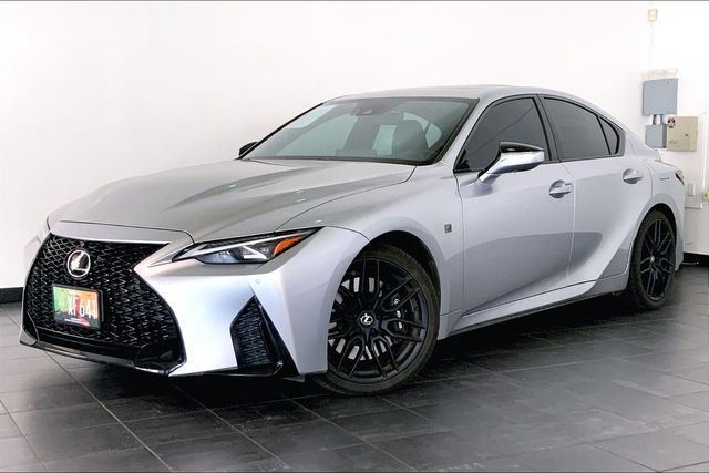 2023 LEXUS IS