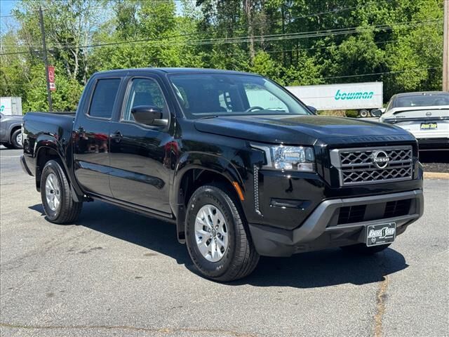 2024 NISSAN Frontier