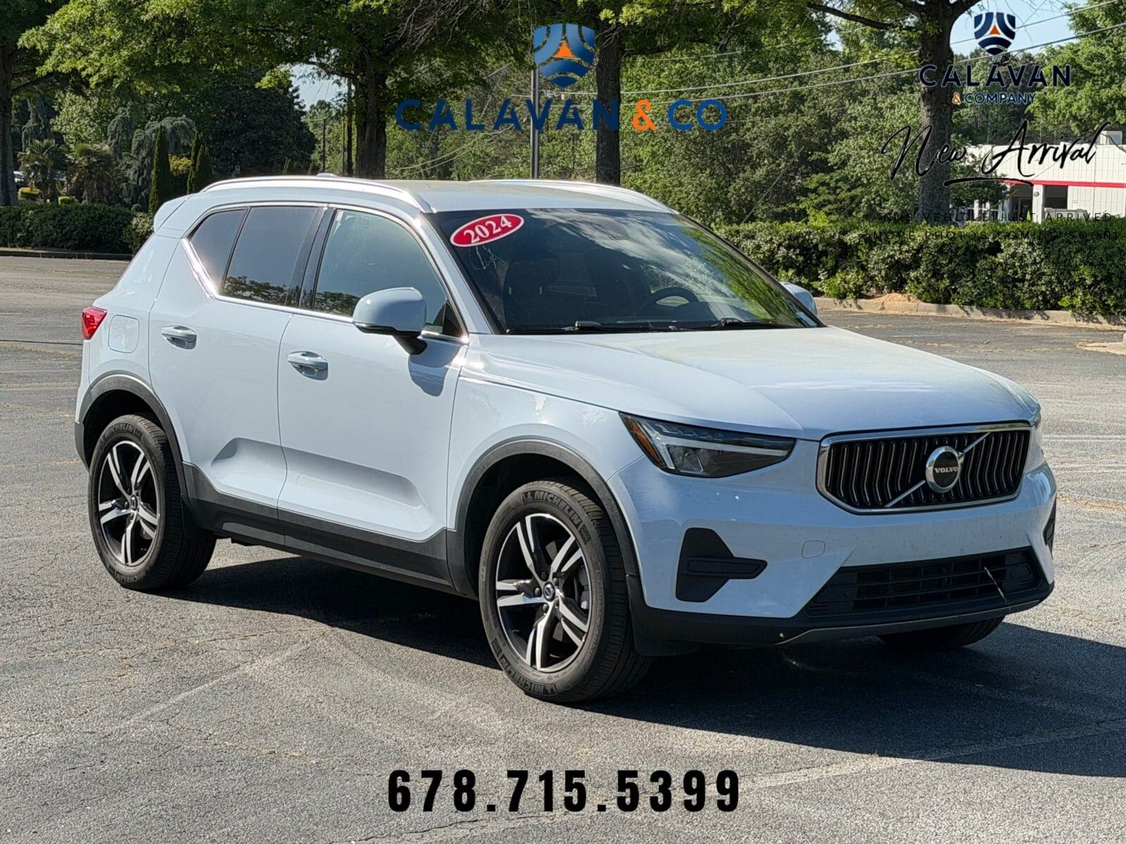 2024 VOLVO XC40
