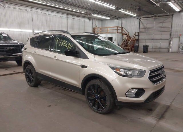 2017 FORD Escape