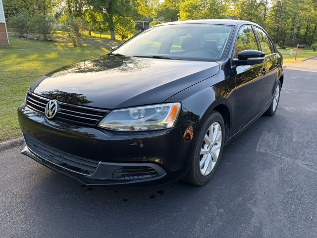2013 VOLKSWAGEN Jetta