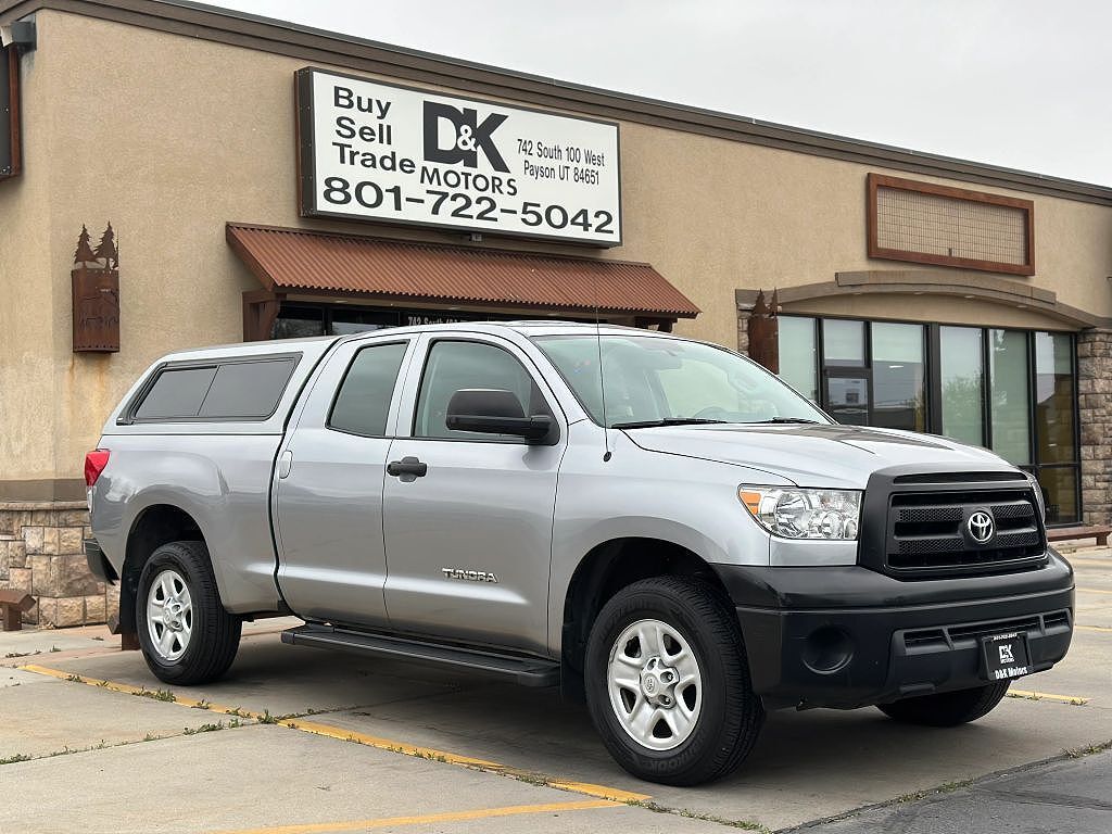 2011 TOYOTA Tundra