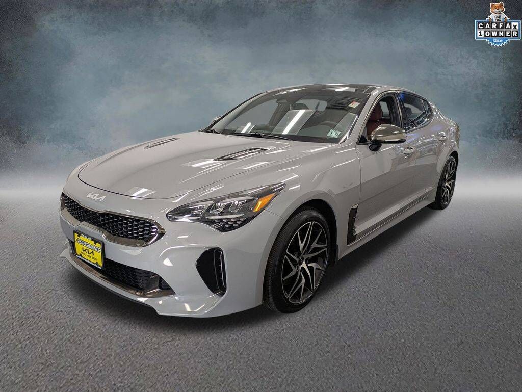 2022 KIA Stinger
