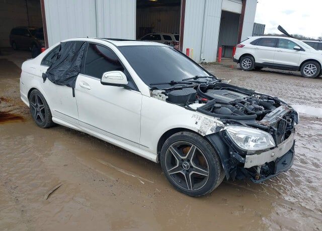 2009 MERCEDES-BENZ C-Class